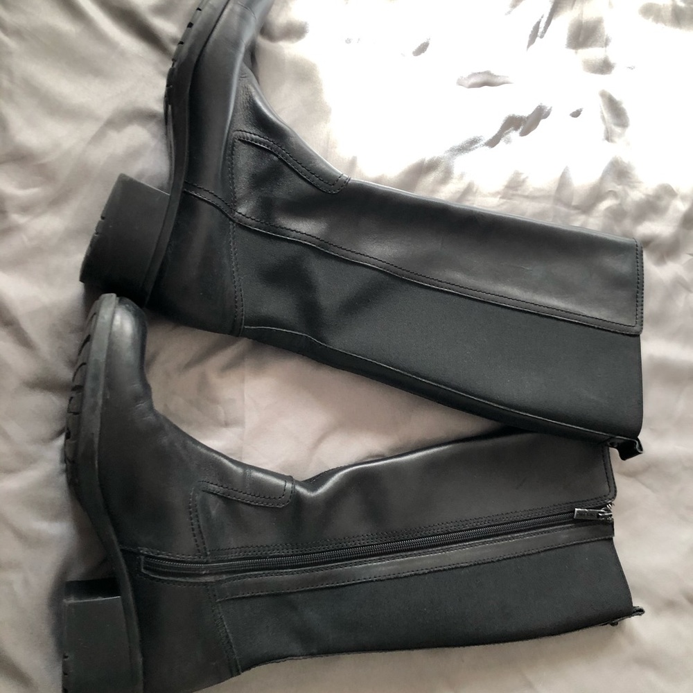 Bandolino black leather boots